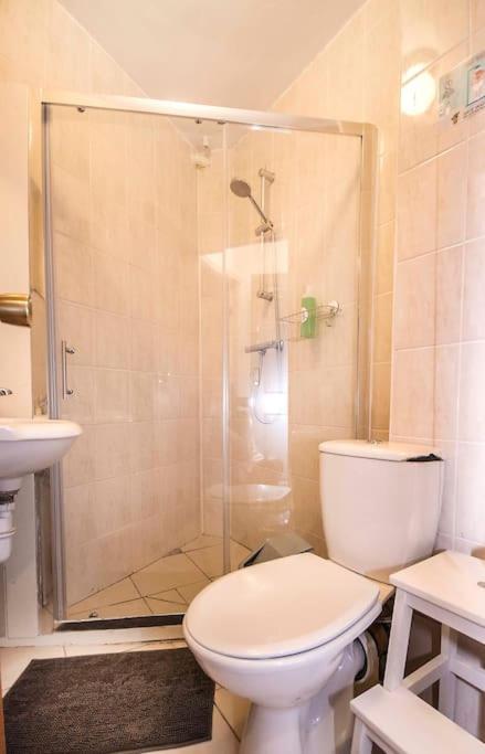 Lovely Budget Double Ensuite In Bricklane London Exterior photo